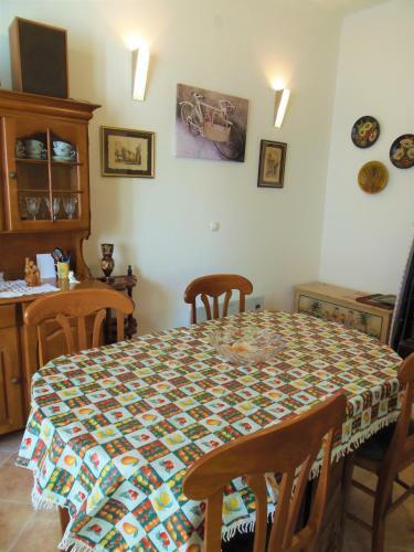 Noemi City Apartments