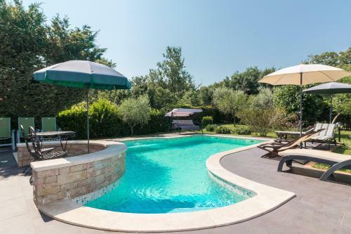Country House Apartments