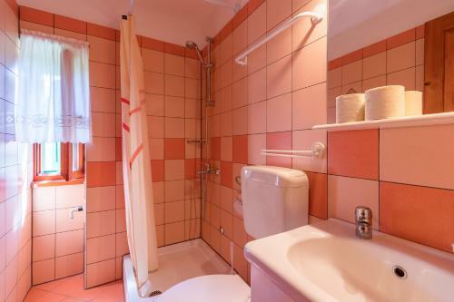 Country House Apartments