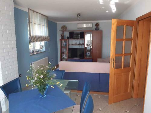 Apartment In Tinjan/istrien 38387