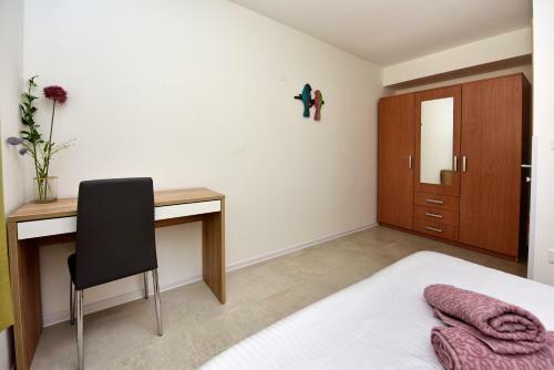 Apartment Niki, Surrounded By A Vineyard With A Whirlpool