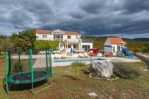 Apartamento Holiday Home Surrounded By Nature Near Omi?