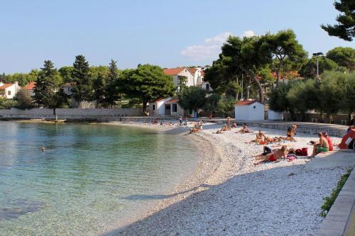 Apartments By The Sea Sutivan, Brac - 18299