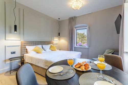 Hostal Dora Rooms And Studios