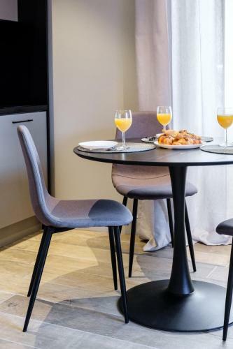 Hostal Dora Rooms And Studios