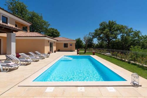 Villa Re
