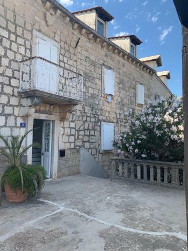 Apartmani Stones Sutivan I