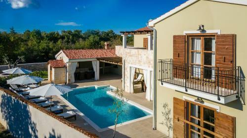 Villa Rajana For 14 Persons