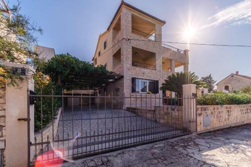 Villa Sunrise - Charme Holidays