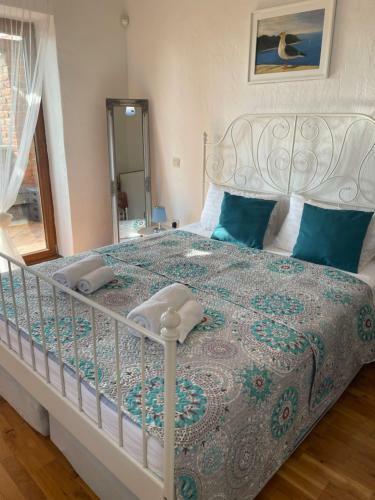 Villa Suzy With Heated Pool