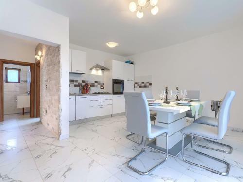 Holiday Home Mia