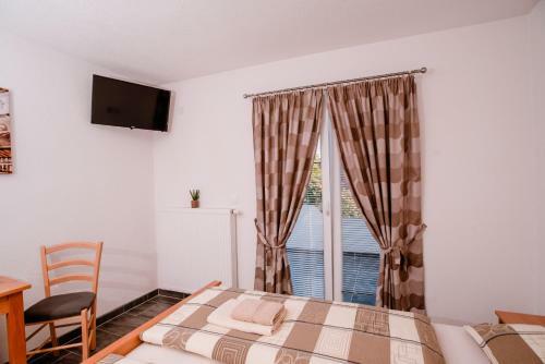 Hostal House Karakas