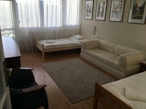 Harangl�b Apartman Tata
