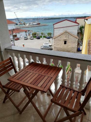 Apartments By The Sea Tkon, Pasman - 17360