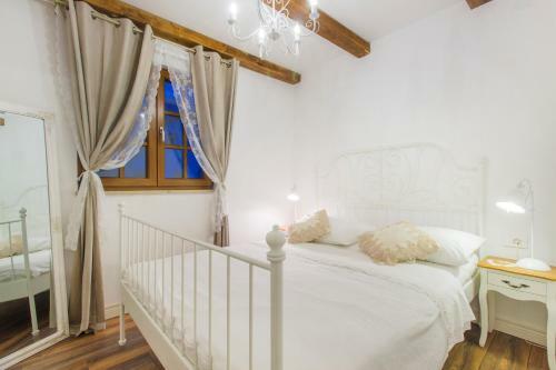 House For Rent Leila