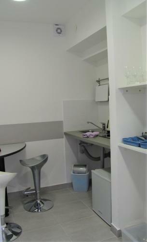 Vicencin Place Downtown Studio Apartments