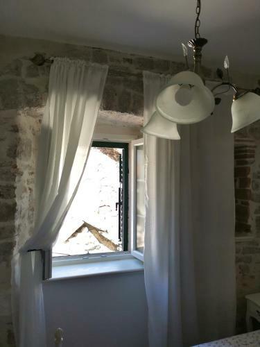 Hostal L&l Rooms Royal