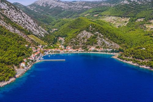 Studio Apartment In Trpanj With Terrace, Wifi, Washing Machine 4199-4