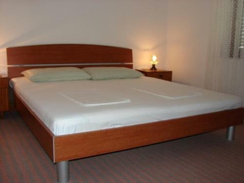 Hostal Apartments & Rooms Luka