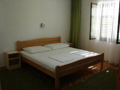Hostal Apartments & Rooms Luka