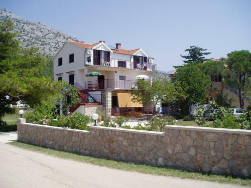 Hostal Apartments & Rooms Luka