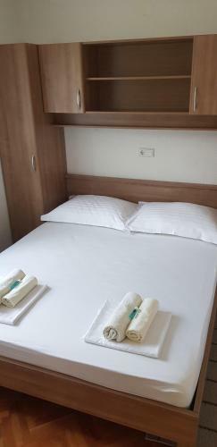 Jeli Apartments