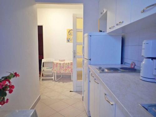 Apartment In Starigrad-paklenica 6877