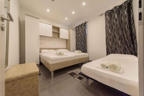 Apartment In Starigrad-paklenica 36685