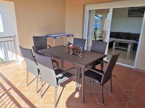 Apartment In Starigrad-paklenica 38616