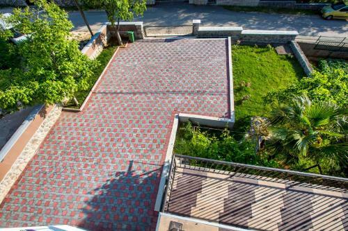 Apartment In Starigrad-paklenica 39522