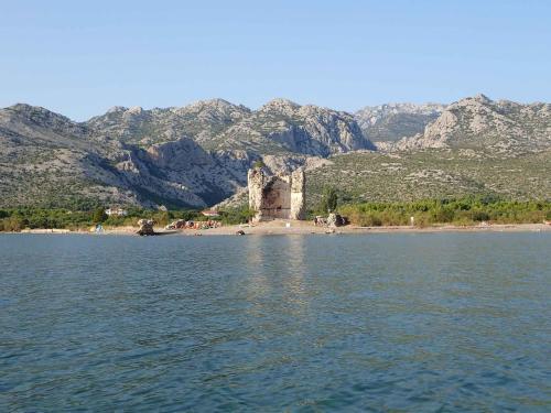 Apartment In Starigrad-paklenica 40050