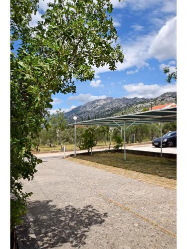 Apartment In Starigrad-paklenica 40050