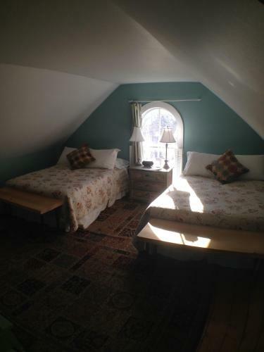 Bed & Breakfast Lantana House