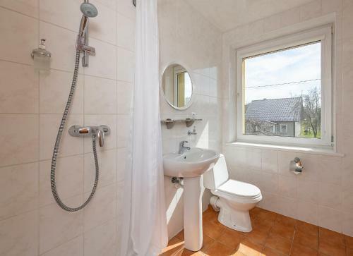 Hostal J?rat?s B&B Namai
