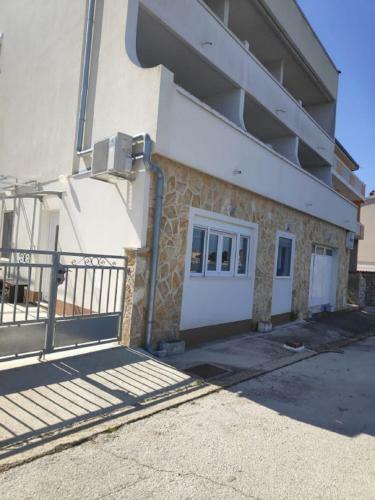 Apartment Tona - Close To Sea