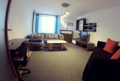 Apartman Neno Vara?din