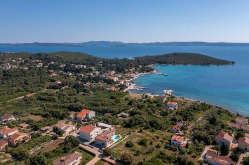 Beautiful Villa Golden Olive