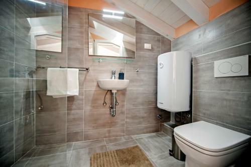 Apartment And Studio Ca? 3 Vie