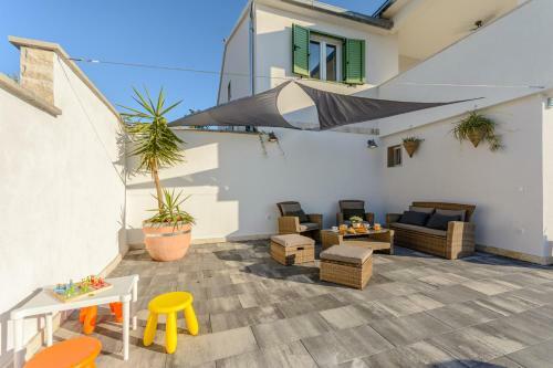 Holiday Home Nono Ante With Heated Pool