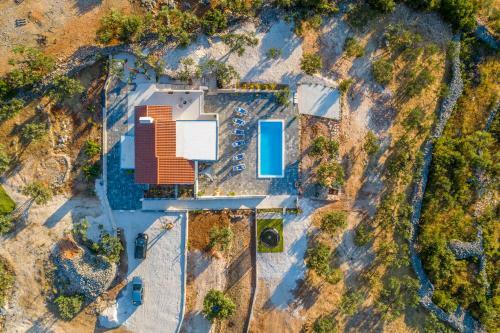 Holiday Home Nono Ante With Heated Pool