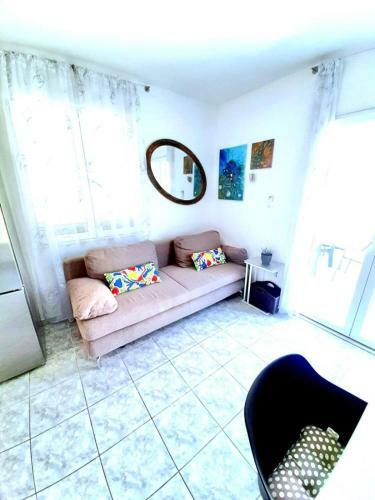 Apartment Vladislava - 400 M From Sea