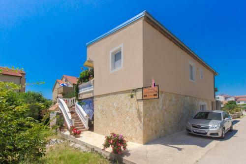 Apartments Nevo