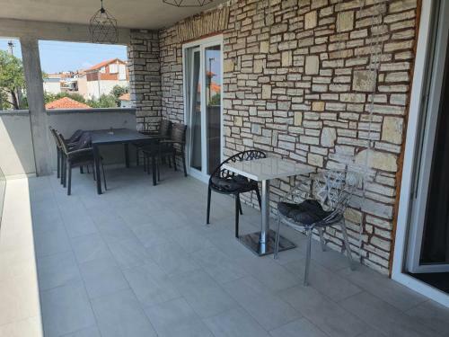 Hostal Muring Apartments