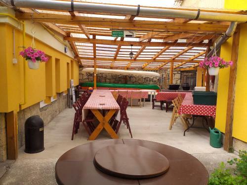 Hostal Zsuzsa Apartman