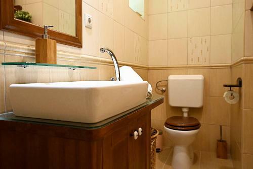 Csal�dka Apartman