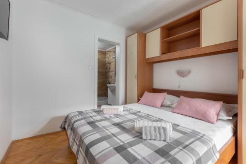 Apartamento Tu?epi Villa Nevena