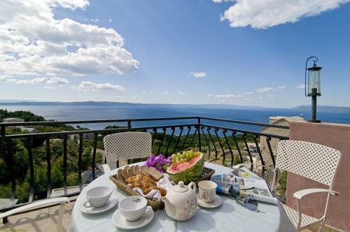 Panoramic Sea View House