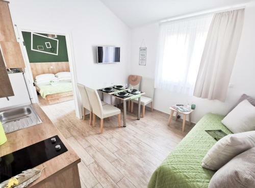 Rita Apartments - Charming New Apartment 2plus2 Partialseaview