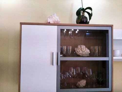 Apartments Lali? - A Spacious Three Bedroom Apartment With A Sea View