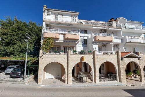 Apartments Zorica
